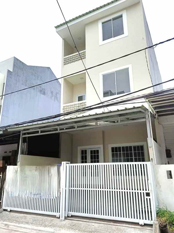 rumah 3lt 6x15 90m 3kt di pegangsaan dua kelapa gading