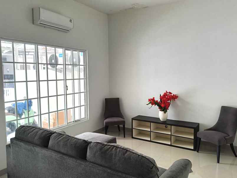 rumah 3lt 6x15 90m 3kt di pegangsaan dua kelapa gading