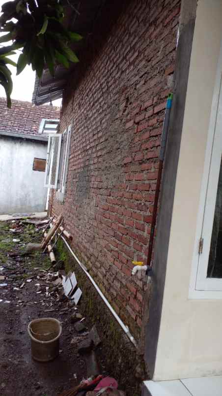 rumah akses roda 3 jual butuh