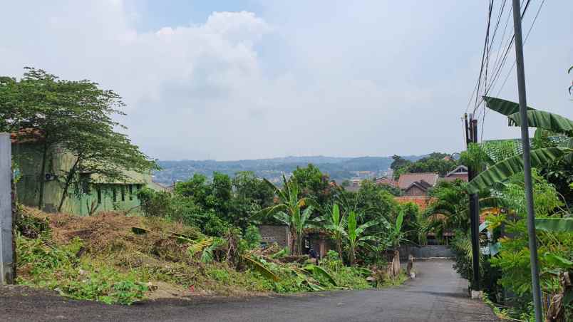 rumah bagus ketileng indah view hanya 4 unit saja