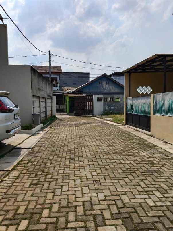 rumah baru 2 lantai di komsen jati asih bekasi