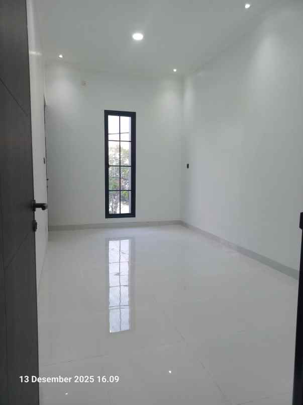 rumah baru di thb bekasi kota siap huni c1042