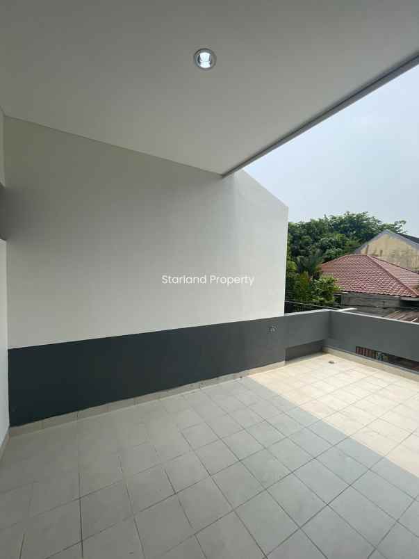 rumah baru industrial private pool di bintaro sektor 9