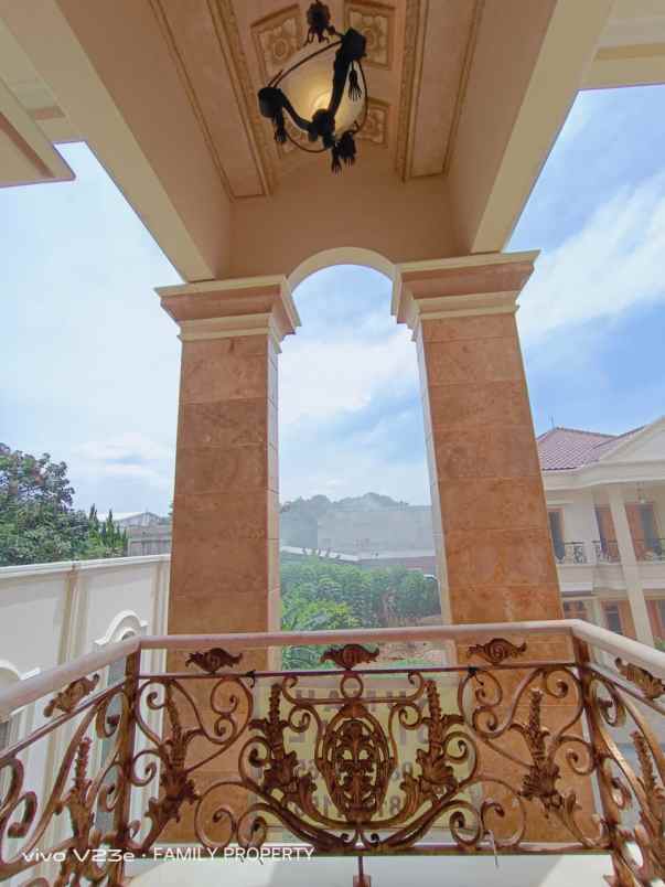 rumah baru mewah dekat pesanggrahani bintaro