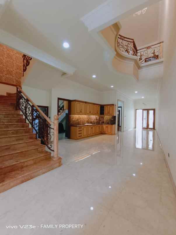 rumah baru mewah dekat pesanggrahani bintaro