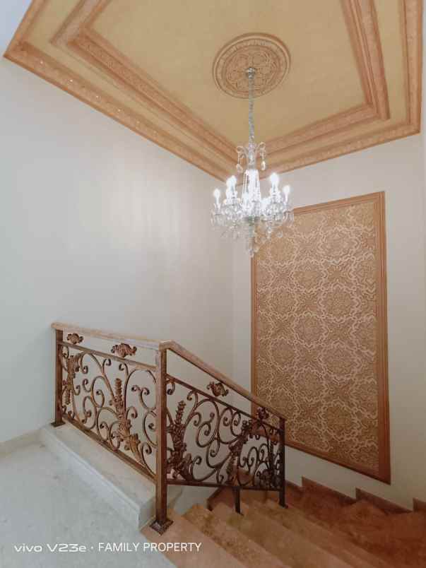 rumah baru mewah dekat pesanggrahani bintaro