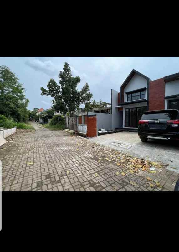 rumah baru ready desain modern manyaran semarang barat