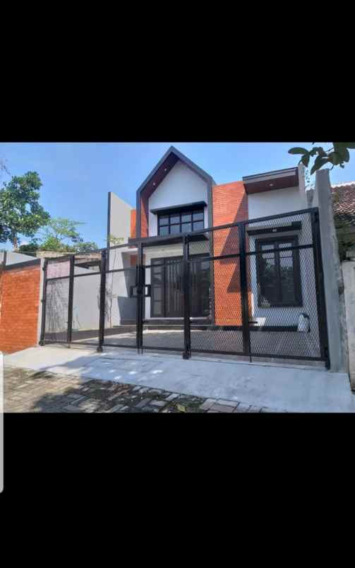 rumah baru ready desain modern manyaran semarang barat