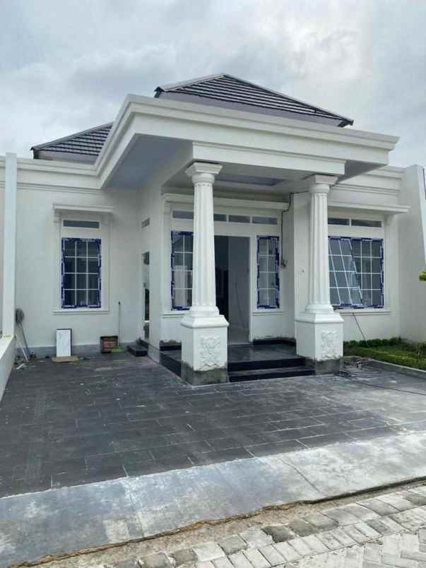 rumah classic cluster di jalan delima pekanbaru