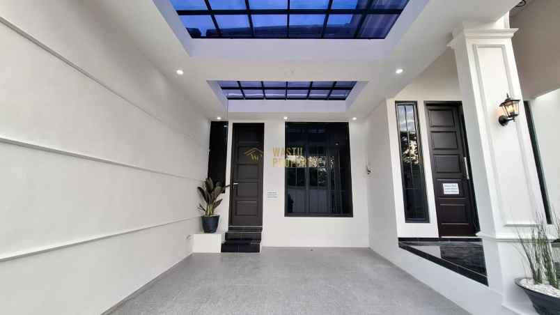 rumah classic di purwomartani kalasan shm terbaik