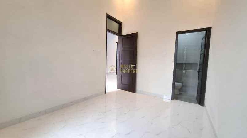 rumah classic di purwomartani kalasan shm terbaik