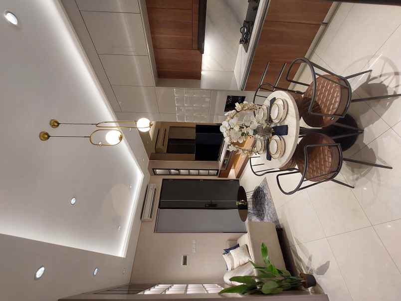 rumah cluster 2 lantai dekat mall