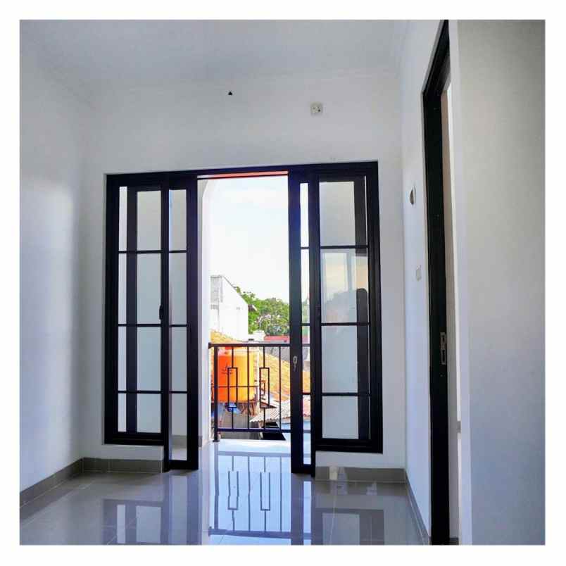 rumah cluster dekat stasiun depok baru