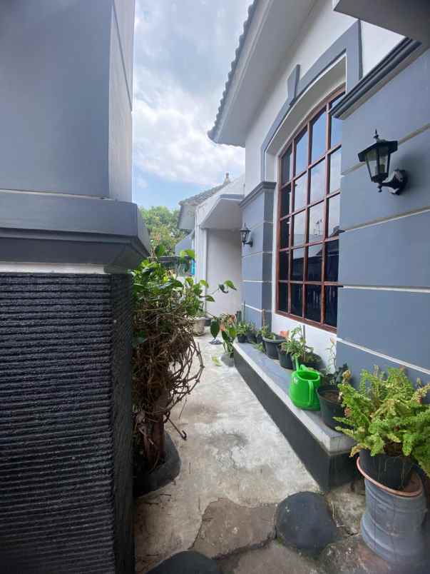 rumah dalam perum godean full furnish