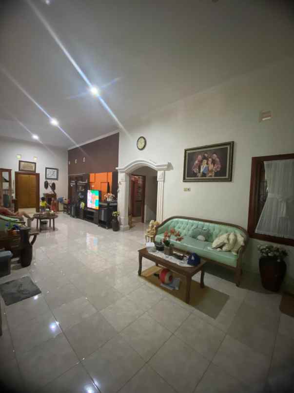 rumah dalam perum godean full furnish