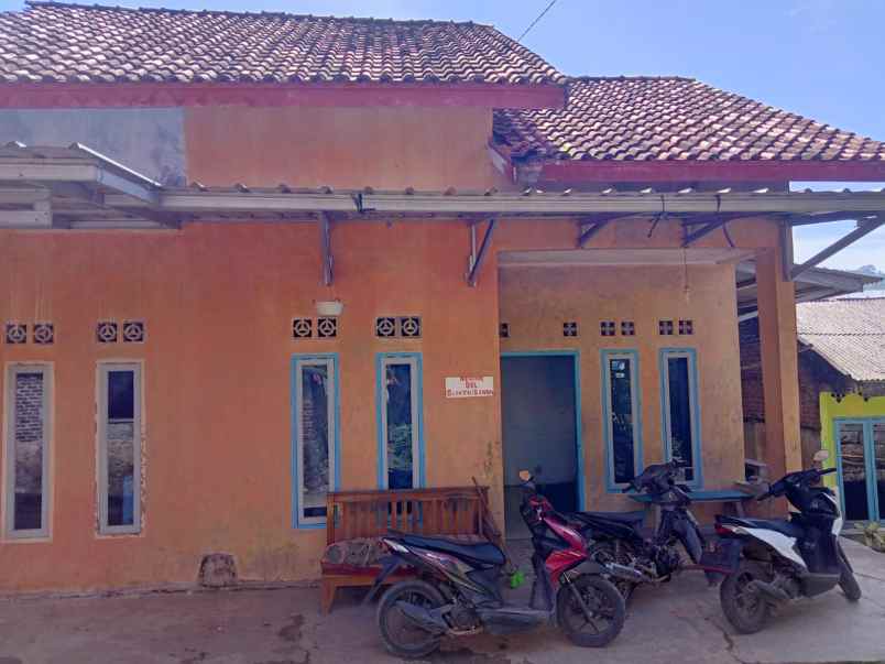 rumah dan gudang di batu putu bandar lampung