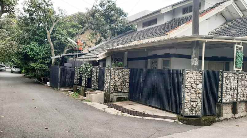 rumah dijual di komplek bumi panyileukan bandung