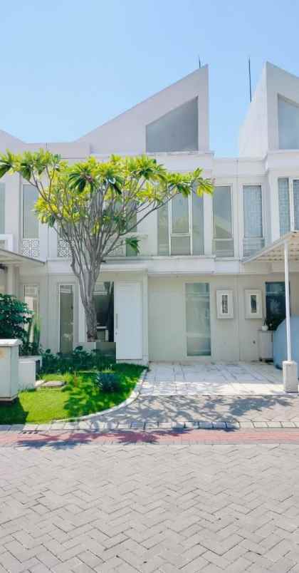 rumah dijual grand pakuwon surabaya barat