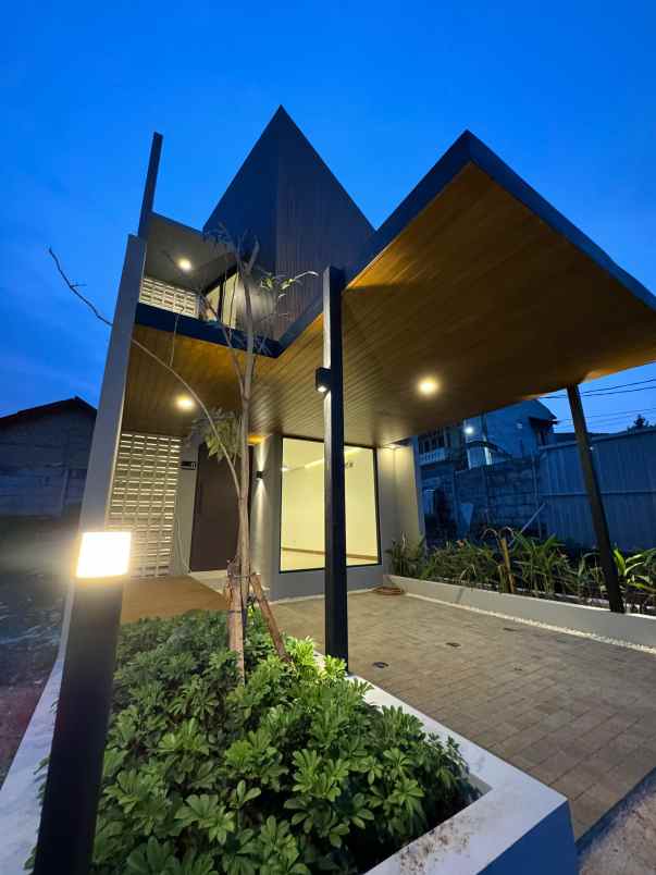 rumah estetik modern dikawasan bintaro jaya sektor 2