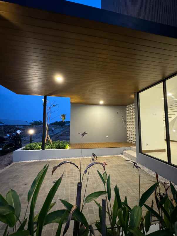 rumah estetik modern dikawasan bintaro jaya sektor 2