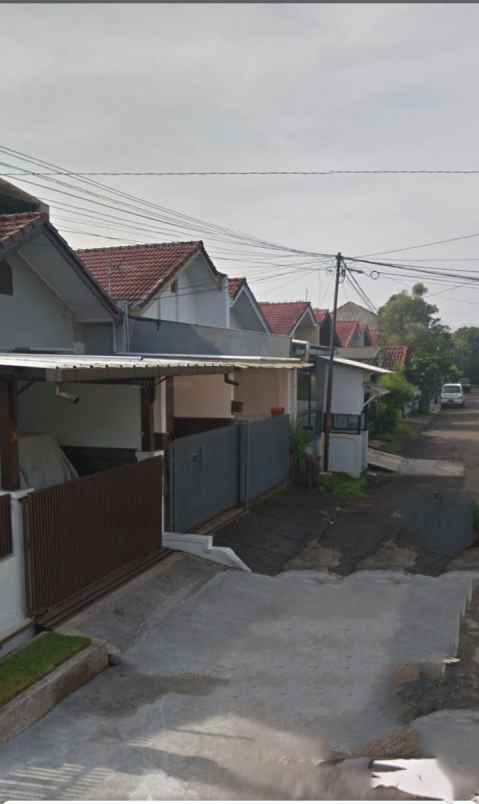 rumah gaya american classic di arcamanik bandung