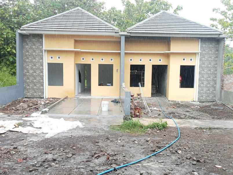 rumah harga 300jt an di tembalang luas 120 meter