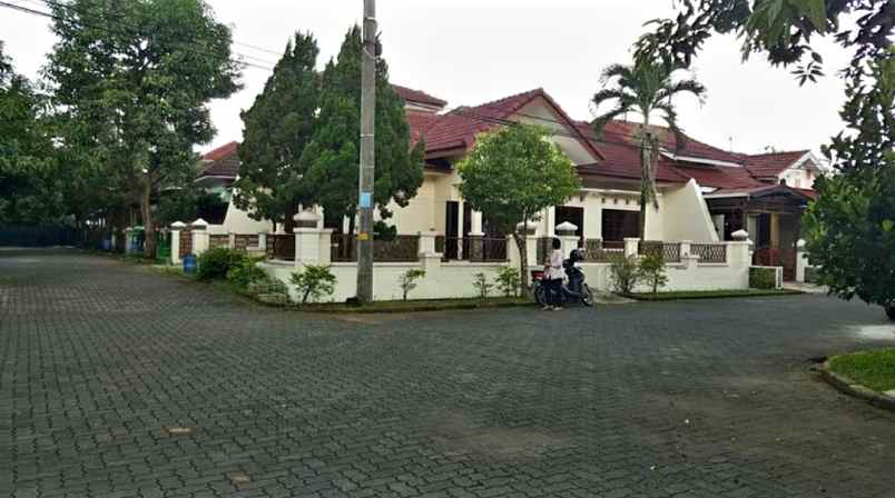 rumah hook duta bukit mas banyumanik