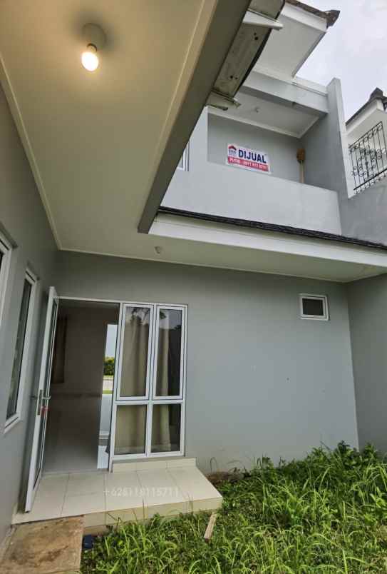 rumah hook sentul city 2 lantai siap huni