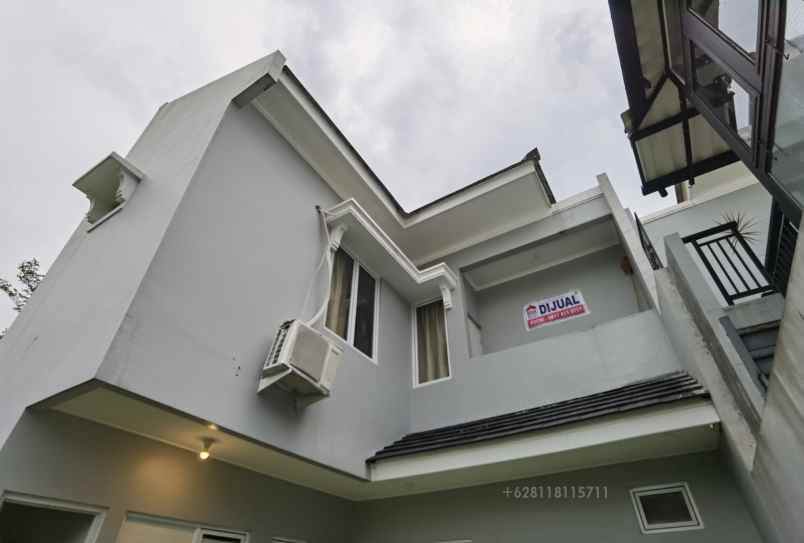 rumah hook sentul city 2 lantai siap huni