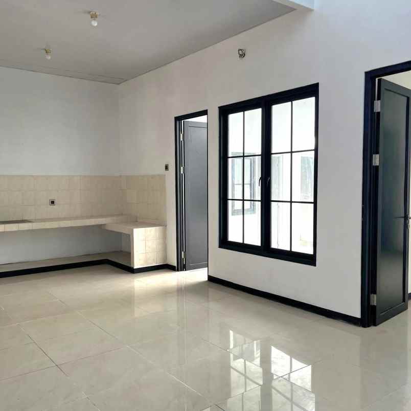 rumah jemursari regency dekat ubaya