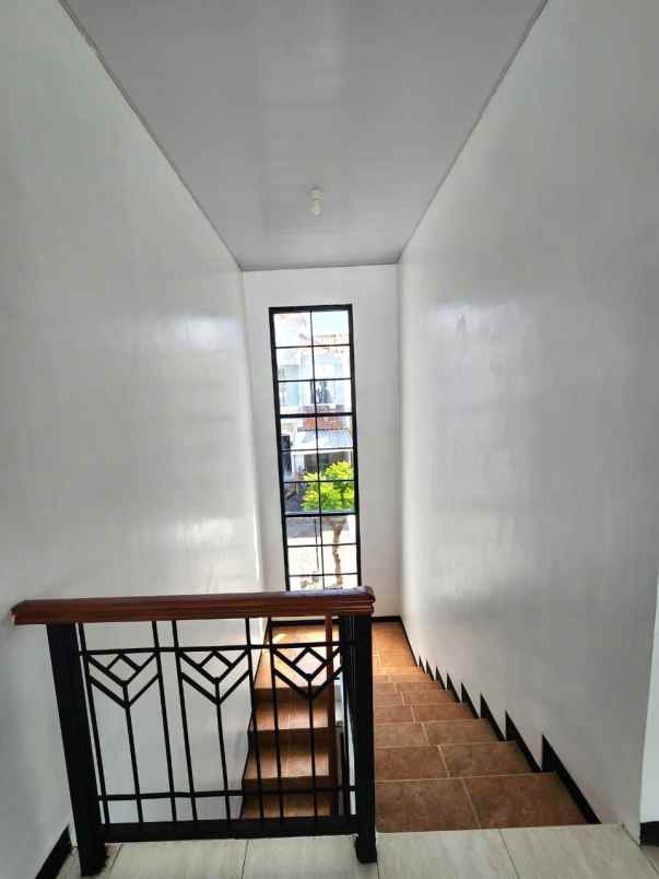 rumah jemursari regency dekat ubaya