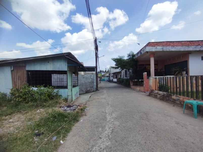 rumah komersil lokasi bambang utoyo