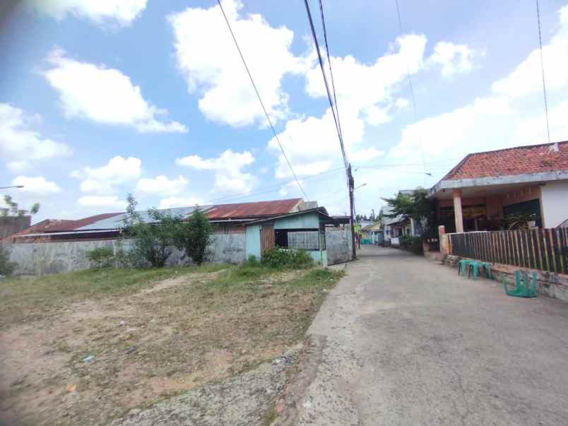 rumah komersil lokasi bambang utoyo