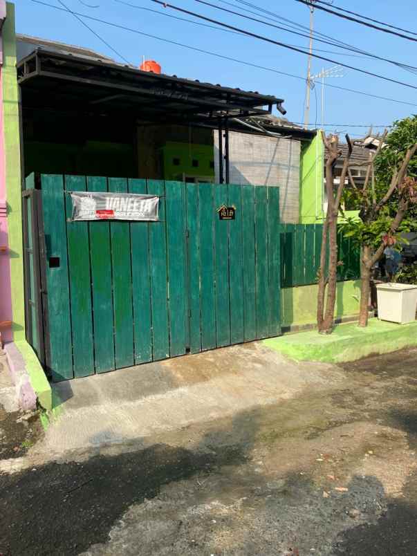 rumah komplek dekat stasiun cilebut