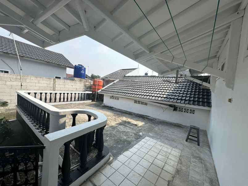 rumah luas di jatiwaringin asri pondok gede bekasi