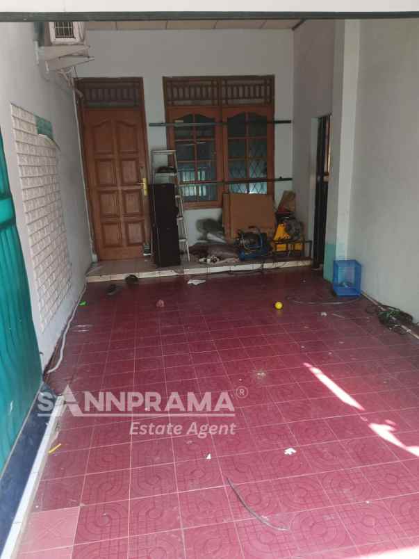 rumah luas di juanda komplek pelni depok rn tami