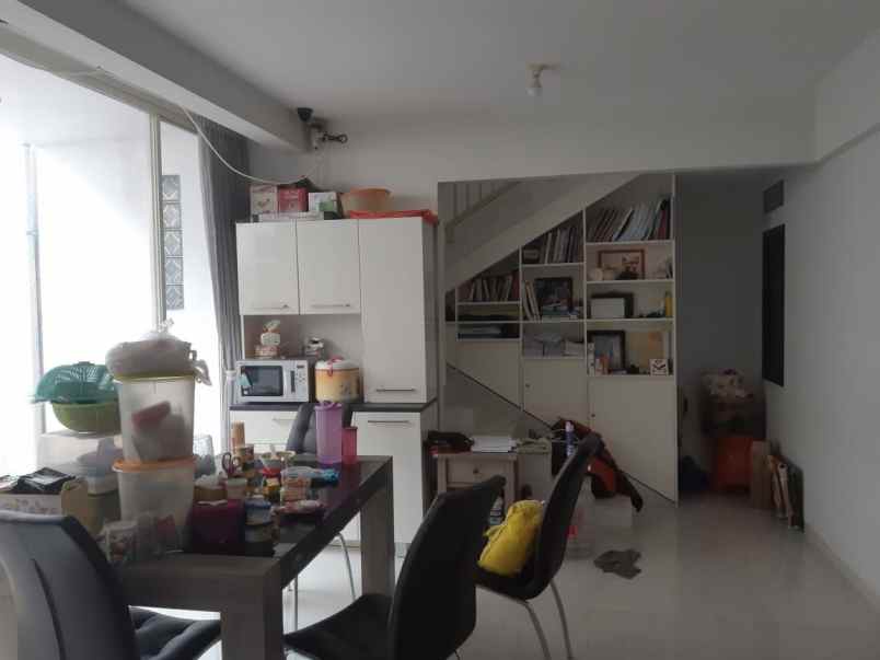 rumah manyar tirtomoyo strategis favorite