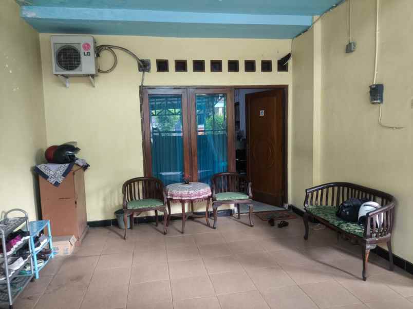 rumah manyaran semarang barat