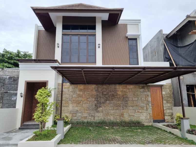 rumah mewah dalam cluster 5 menit dari sch