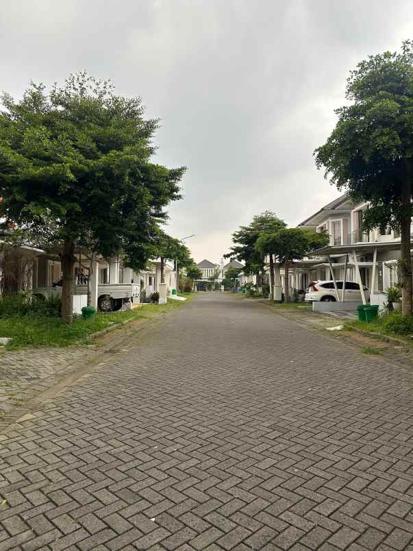 rumah mewah siap huni dekat kampus poltek