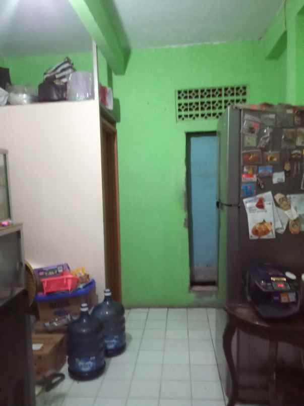 rumah minimalis di cipinang kebembem jakarta timur