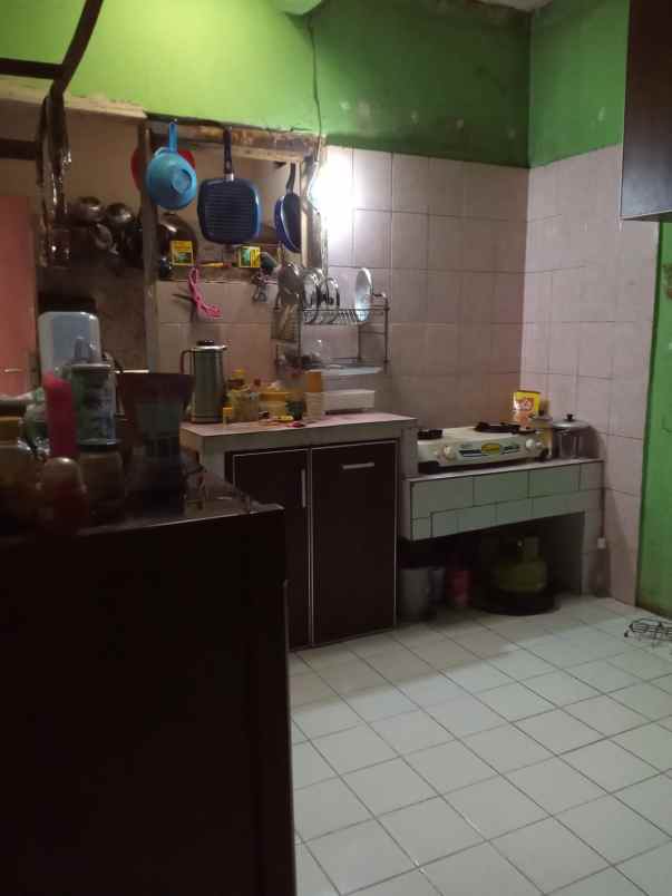 rumah minimalis di cipinang kebembem jakarta timur