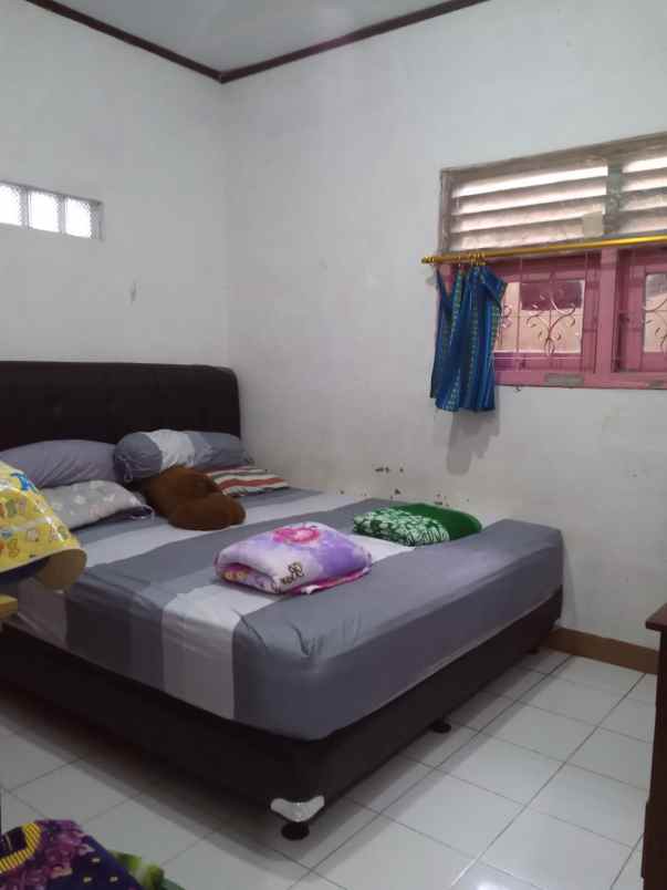 rumah minimalis di cipinang kebembem jakarta timur