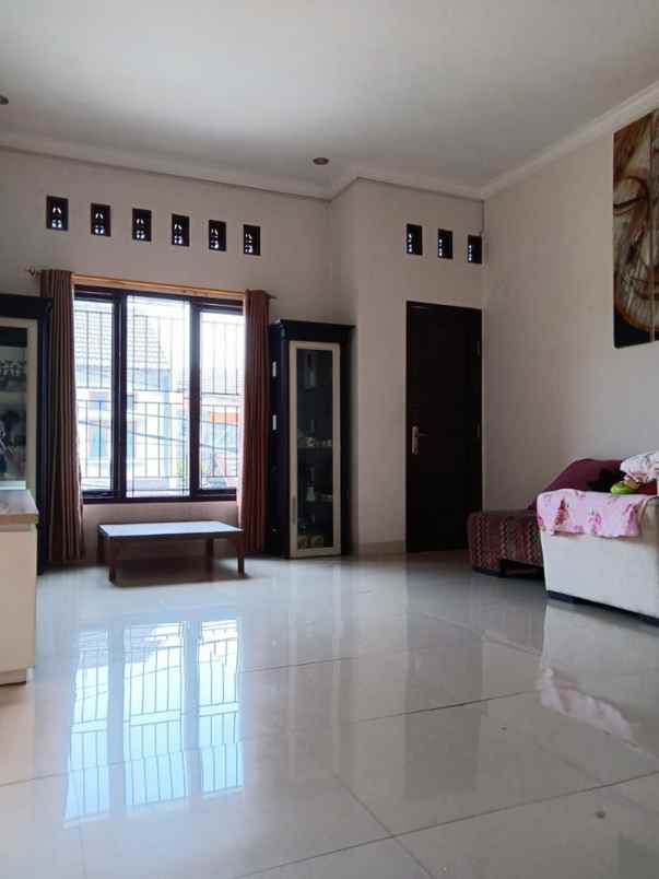 rumah minimalis full furnish di arcamanik bandung