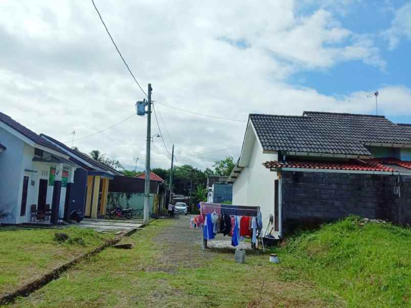 rumah minimalis siap huni akses dekat jalan jogja mgl