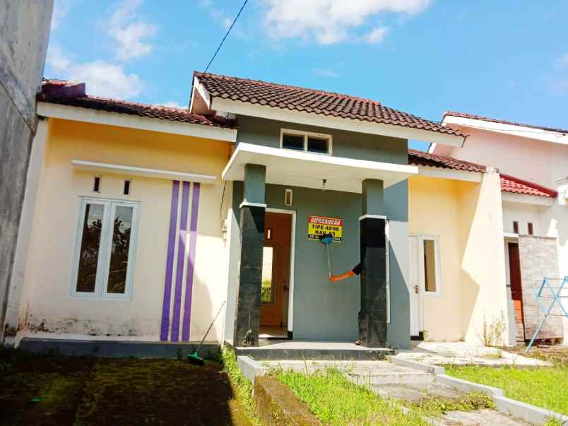 rumah minimalis siap huni akses dekat jalan jogja mgl