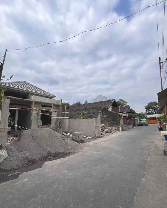 rumah modern di sleman dekat bandara adi sutjipto