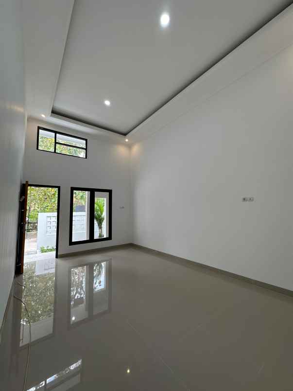 rumah modern minimalis di jl godean km 12