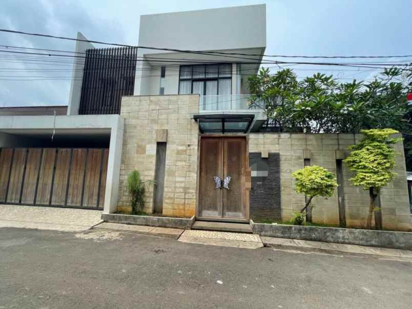 rumah modern minimalist di cipayung jakarta timur