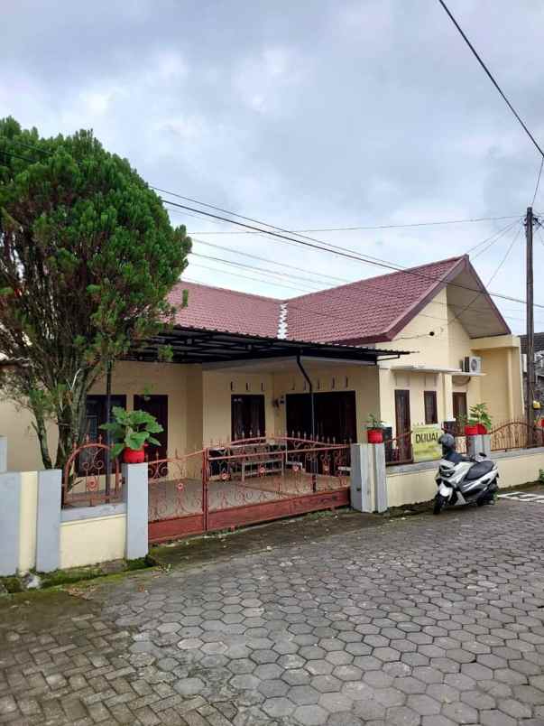 rumah nyaman akses mudah dekat jalan kaliurang